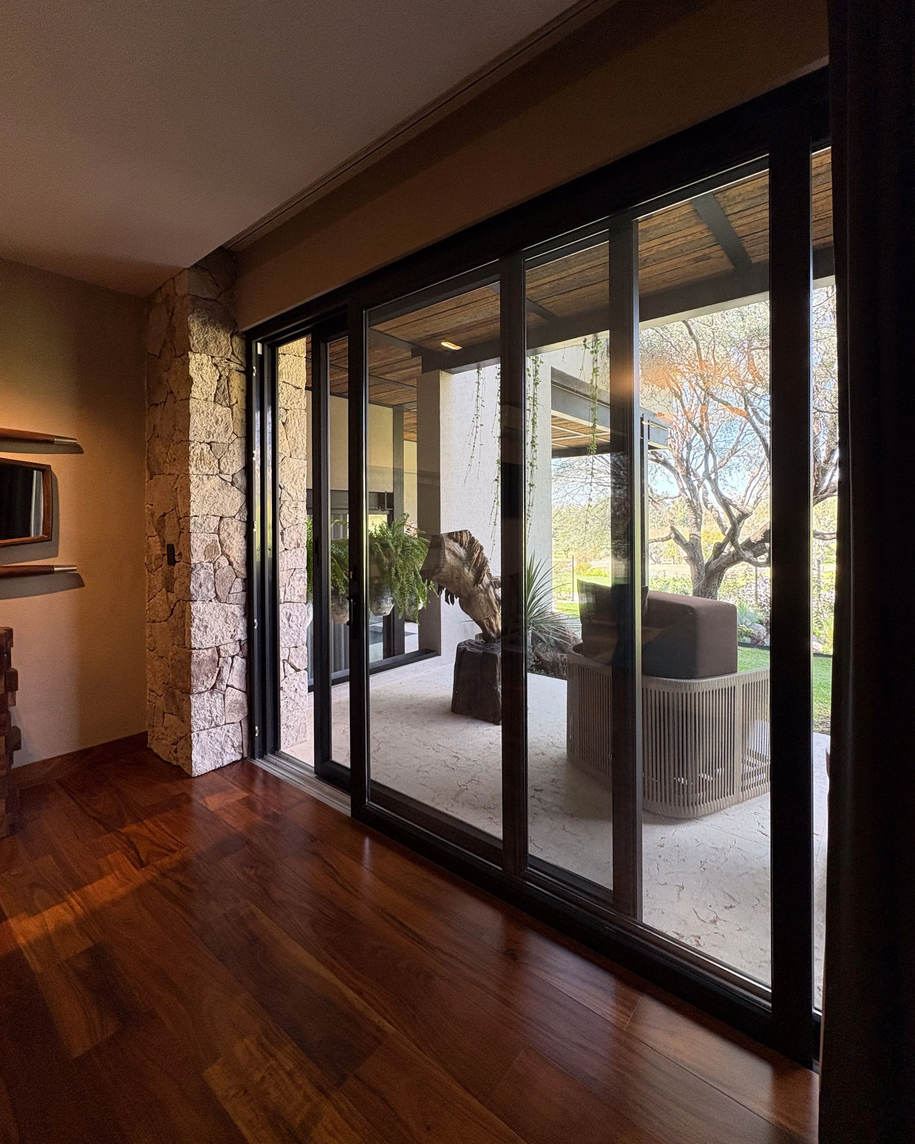 Puertas corredizas de aluminio y vidrio
